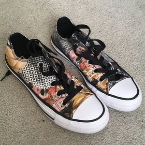 Floral digital converse